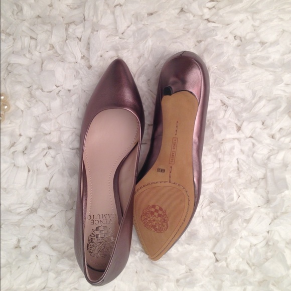 🆕Vince Camuto Women's Goldie Pump - Picture 3 of 4