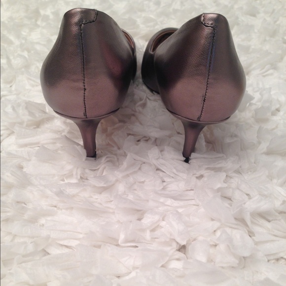 🆕Vince Camuto Women's Goldie Pump - Picture 4 of 4