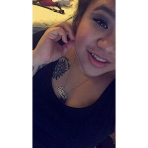 Meet your Posher, Esther