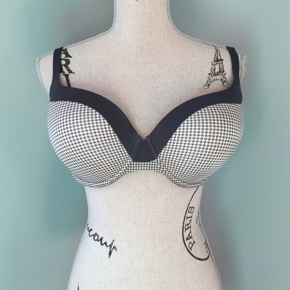 Victoria's Secret Lined Demi Sz 38DD