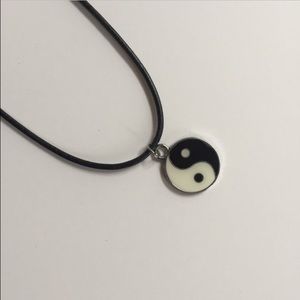 90s yin yang leather choker necklace