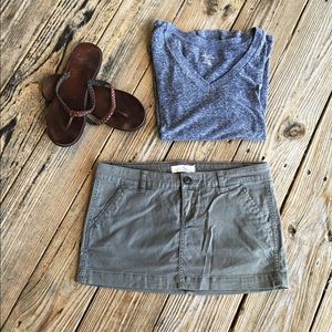 Army Green Hollister Skirt ☀️