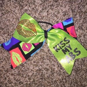 cheer bow