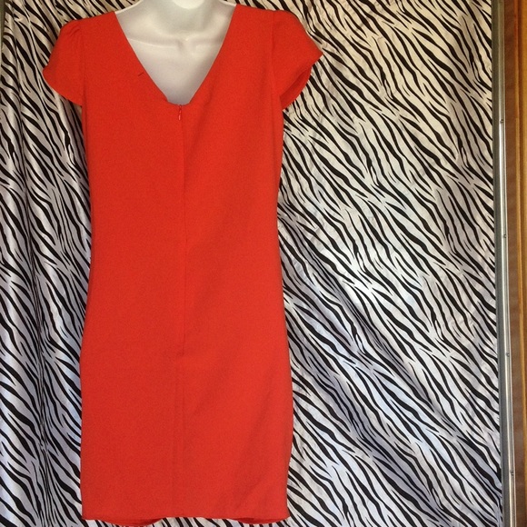 SALE🎉Peach Cocktail Dress - Picture 4 of 4