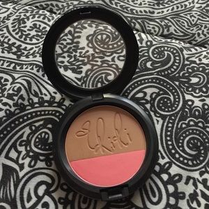 MAC RIRI Hibiscus Kiss. 100% Authentic!