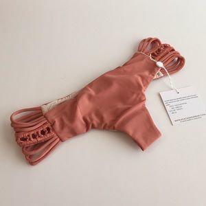 NWT PAPAYA PIKAKE BOTTOMS ACACIA MEDIUM