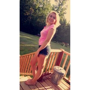 Meet your Posher, Kaitlyn