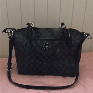 Coach Peyton pocket tote