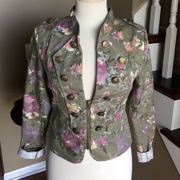 Last kiss Jackets & Blazers - Floral Jacket!