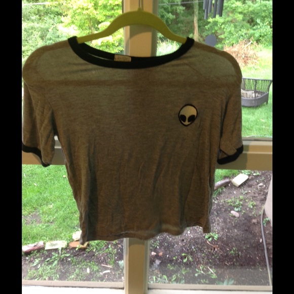 Brandy Melville alien head tee