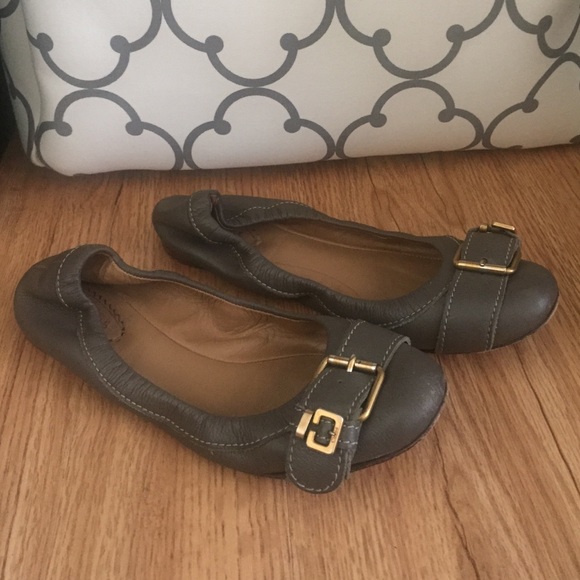 Chloe ballerina flats