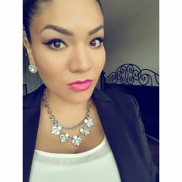 Meet your Posher, Dulce