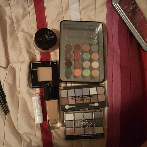 Makeup never used other then 1 foundation 1 time