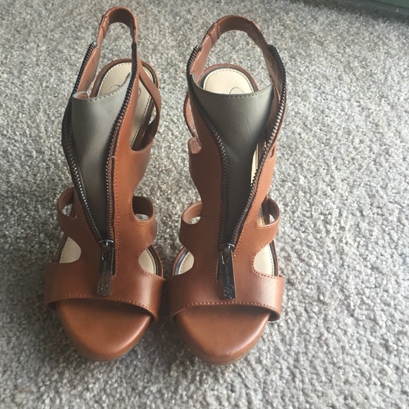 Jessica Simpson Sandals Fierce!
