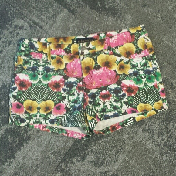 Tropical  Shorts