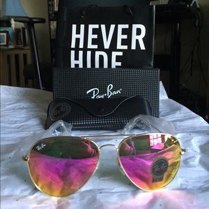 BRAND NEW🎉Hot pink ray ban sunglasses