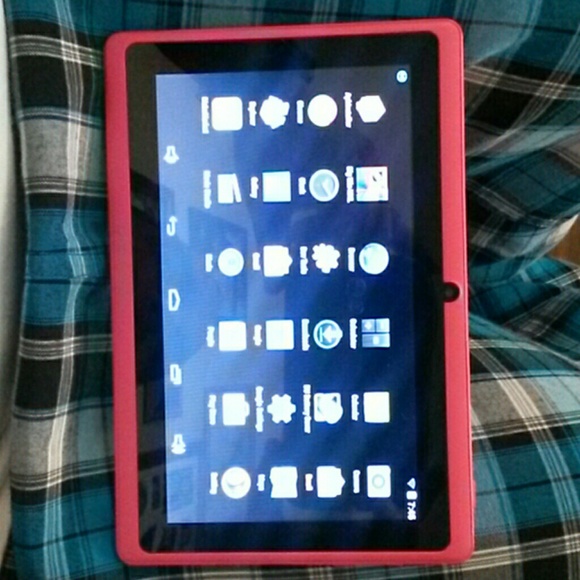 7" Chromo Android tablet - Picture 3 of 3