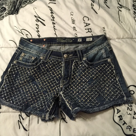 Miss Me Jean Shorts with bling, size 30