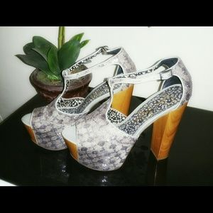 Jessica Simpson Dany Heels