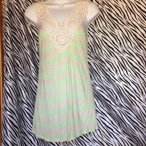 Crochet detailed top