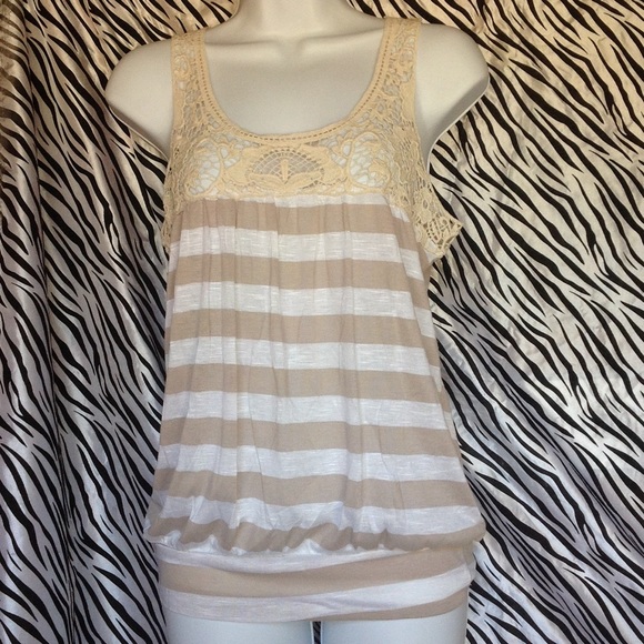 Crochet detailed top