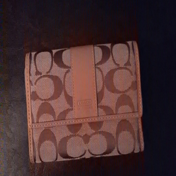 Wallet - Picture 1 of 1