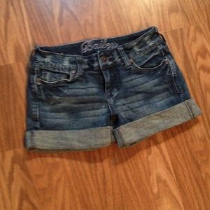 Delias Bailey shorts