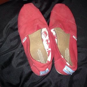 Red TOMS