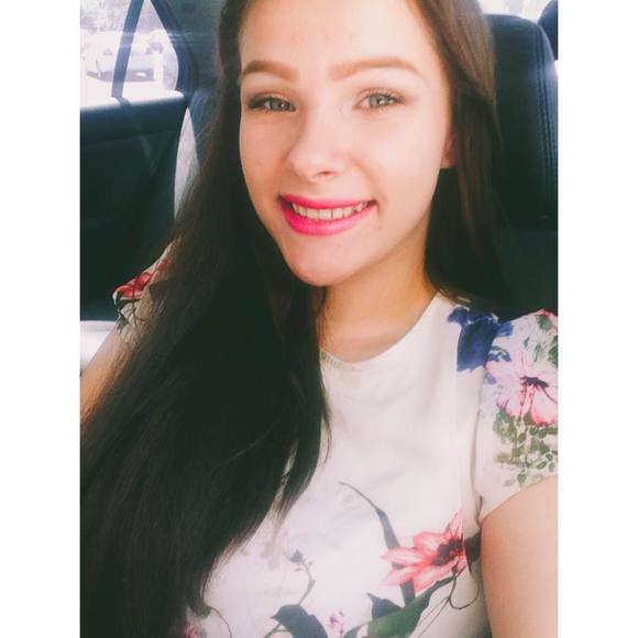 Meet your Posher, Savanah