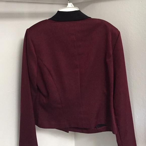 blazer - Picture 2 of 2