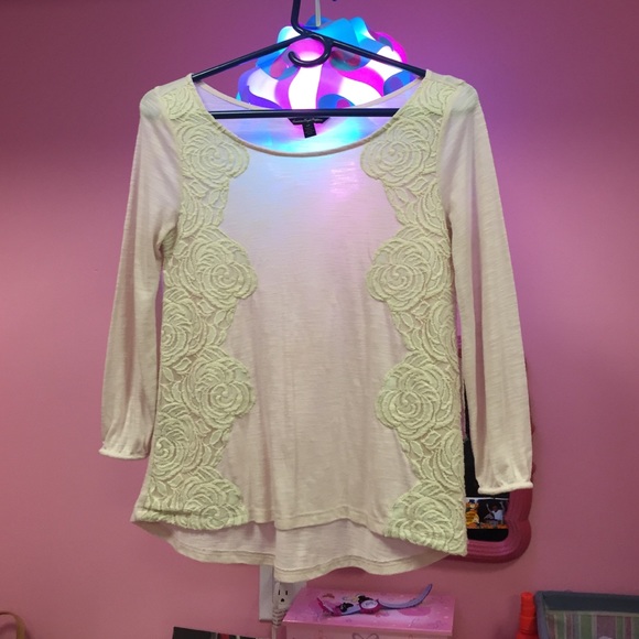 Size Small American eagle long sleeve