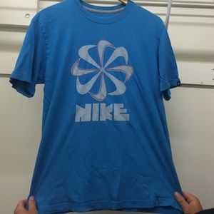 Nike T Shirt