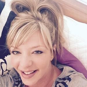 Meet your Posher, Christy