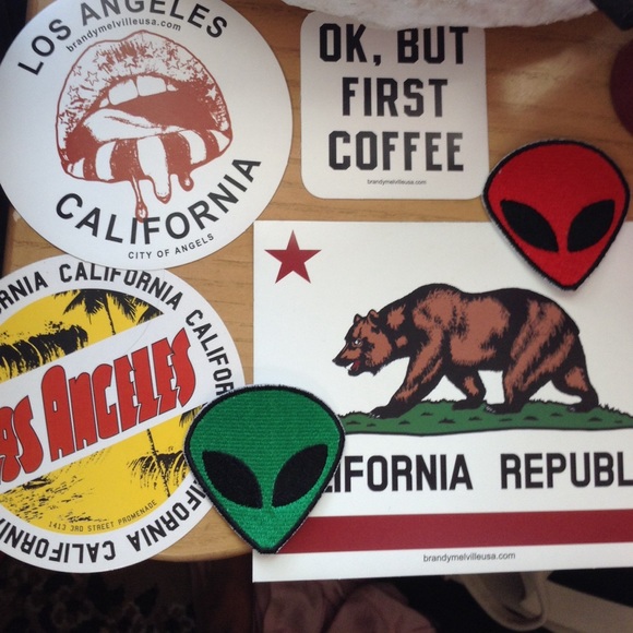 READ DESCRIPTION! Alien patches & brandy stickers!