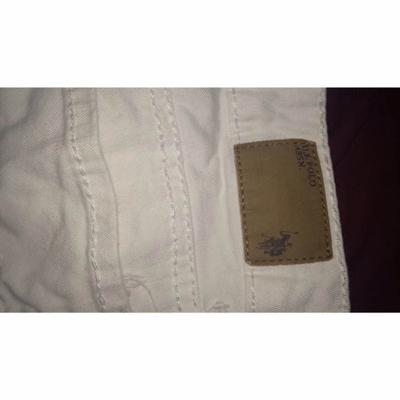 Shorts - Picture 2 of 3