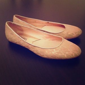 Micheal Kors Gold Flats