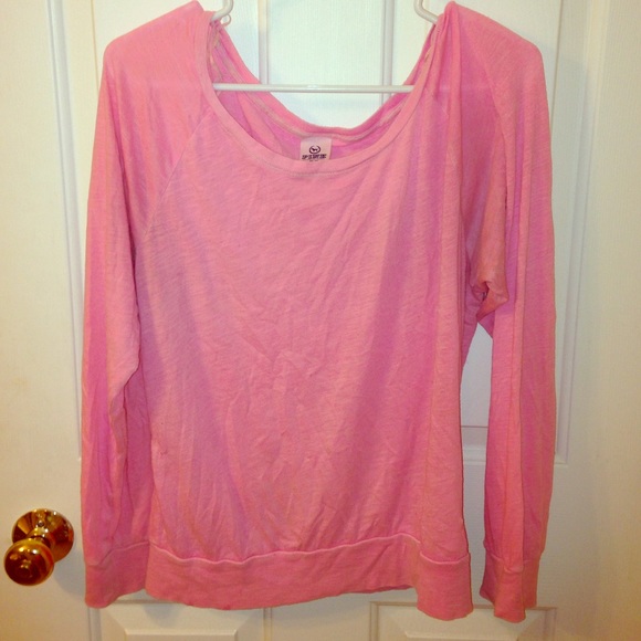 PINK Victoria's Secret Tops - VS long sleeve shirt 😍