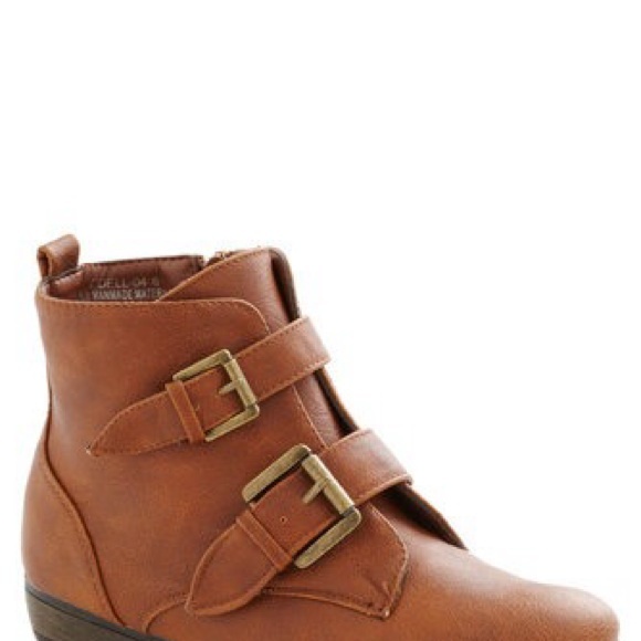 Epilogue cabin bootie