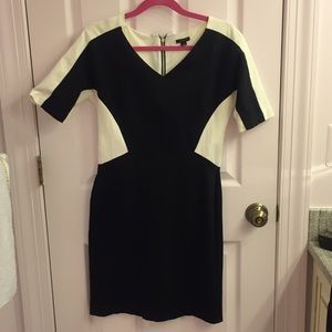 Great dress for work! Super comfortable.
