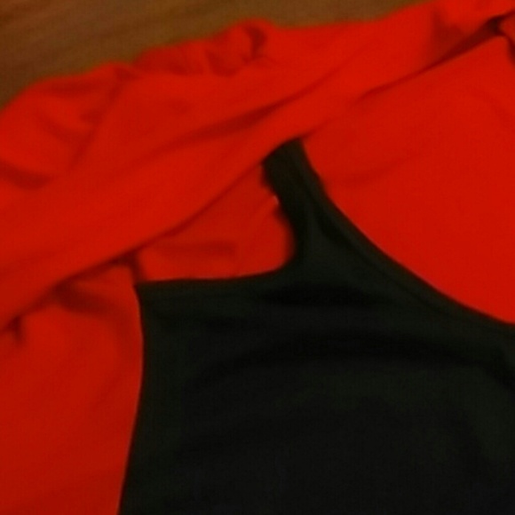 Red and black shirt (built in cami) - Picture 3 of 3