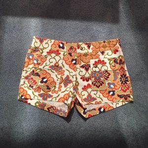 City fit shorts. Never worn.