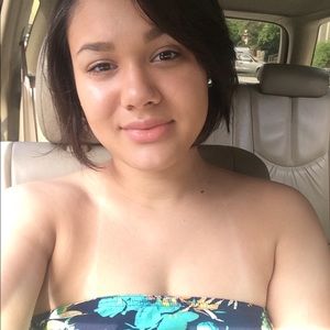 Meet your Posher, Elaine