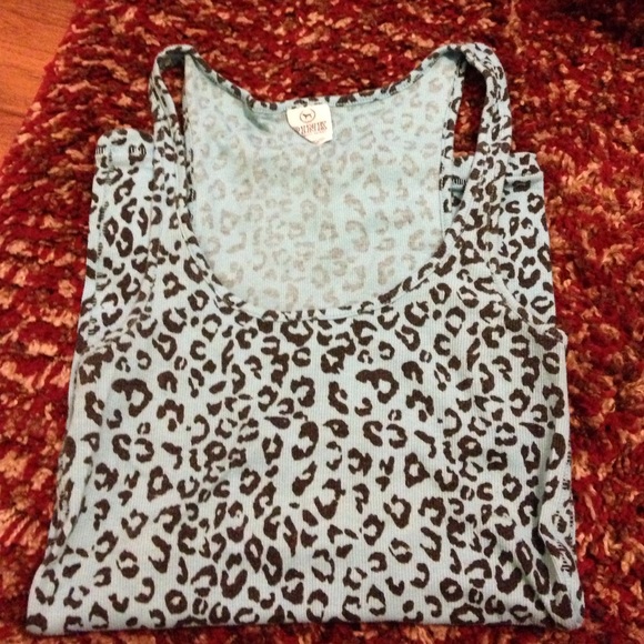 VS. PINK tank
