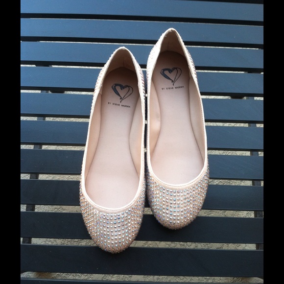 Steve Madden nude crystal flats - Picture 2 of 3