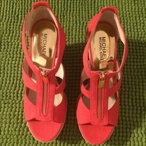 Michael kors Damita wedge in coral