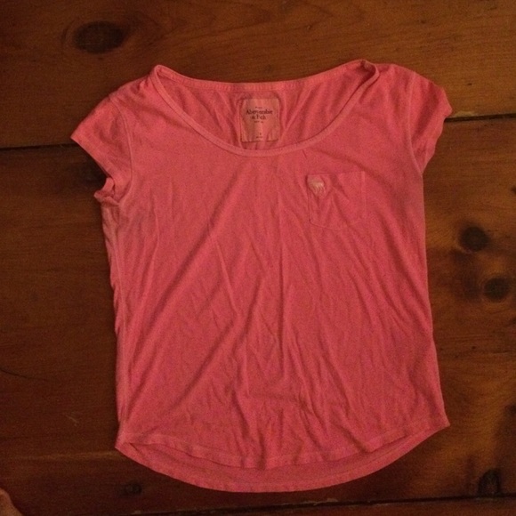 bright pink pocket tee