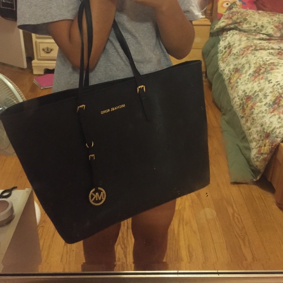 Michaek Kors black tote!