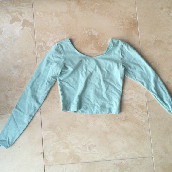 MINT LONG SLEEVE CROP TOP AMERICAN APPAREL