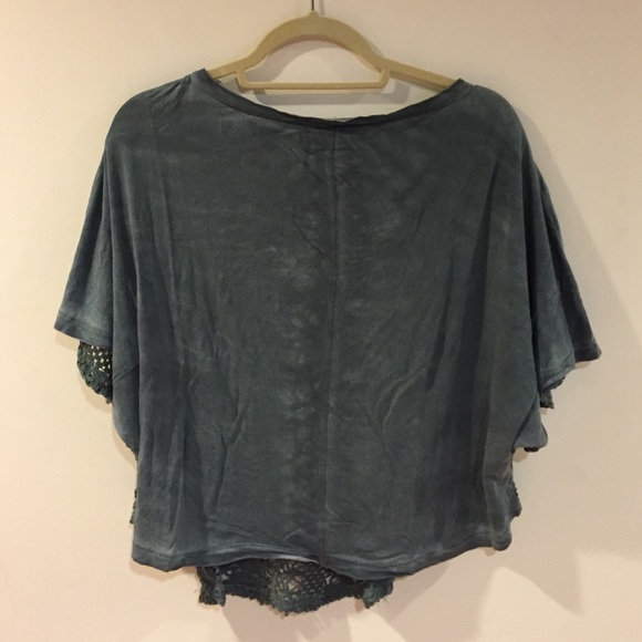 Sam & Lavi Tee