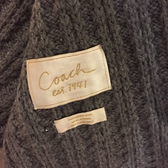 Coach Scarf and Hat set - Picture 2 of 3